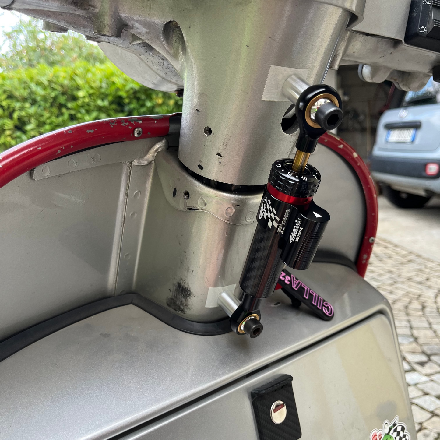 KIT ammortizzatore di sterzo per VESPA MID version carbon