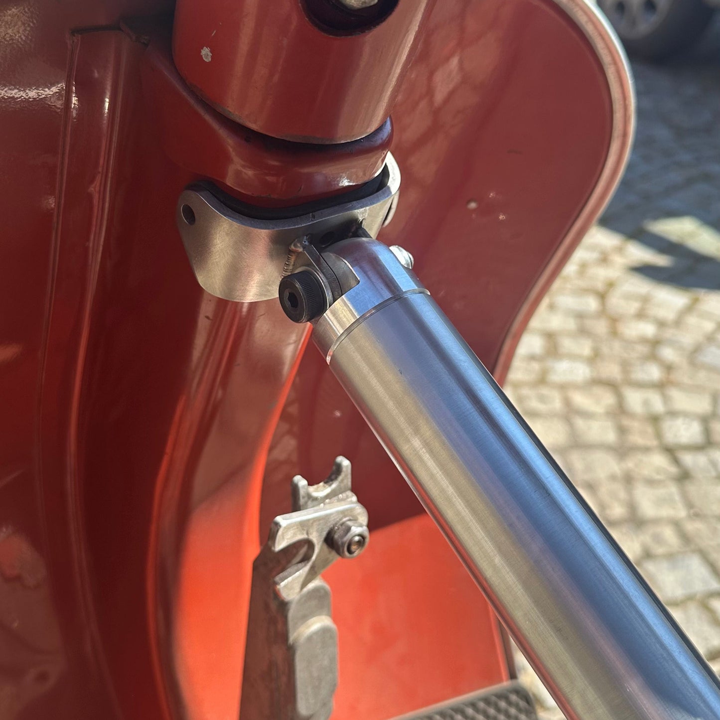 Barra di rinforzo SENZA FORARE il telaio per VESPA SPECIAL